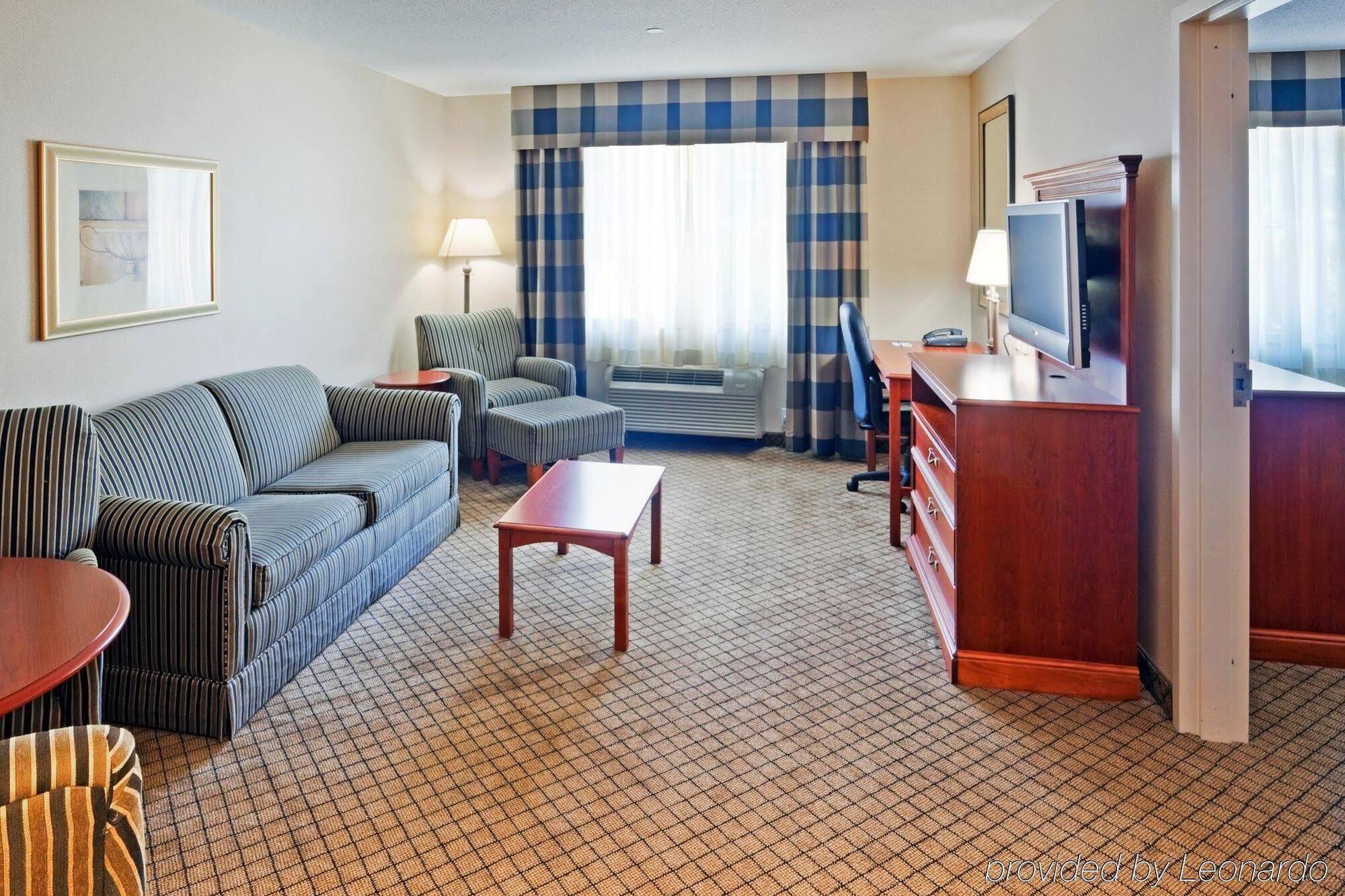 Holiday Inn Express Hotel & Suites Hampton South-Seabrook, An Ihg Hotel Екстериор снимка